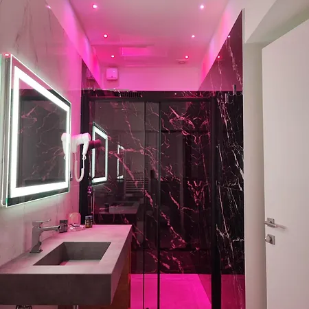 Millstone House * La Spezia