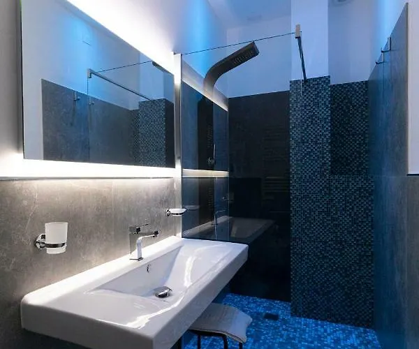 Millstone House 4* Специя