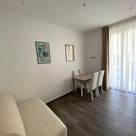 Millstone House ゲストハウス 4*