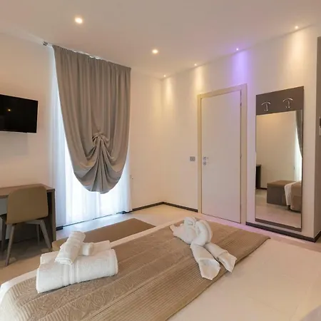 Konukevi Millstone House 4*